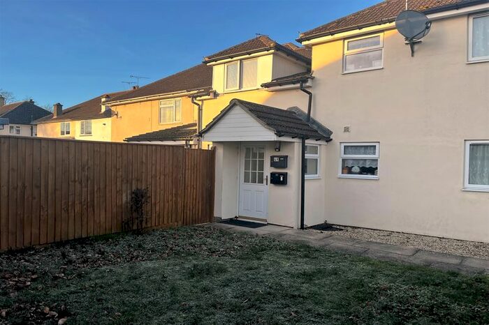 2 Bedroom Flat To Rent In The Hyde, Abingdon, OX14