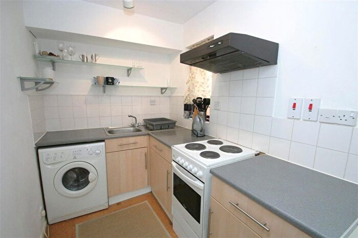 Studio To Rent In Palmerston Road, London, SW19