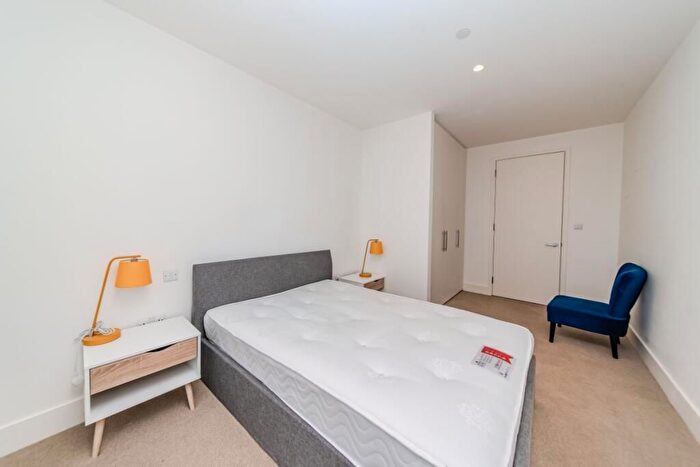 1 Bedroom Flat To Rent In Kingston Vale, London, SW15