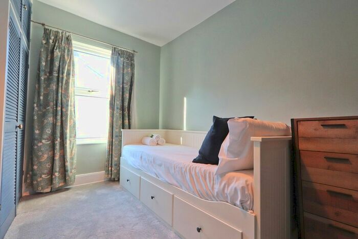 3 Bedroom Flat To Rent In Sydenham Road, Knowle, Bristol, BS4