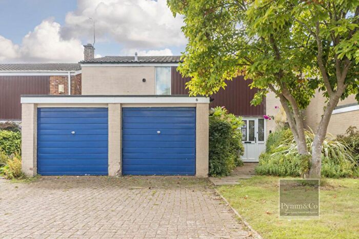 3 Bedroom Detached House For Sale In Garrick Green, Norwich, NR6