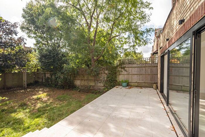 5 Bedroom Semi-Detached House To Rent In Dora Road, Wimbledon Park, London, SW19