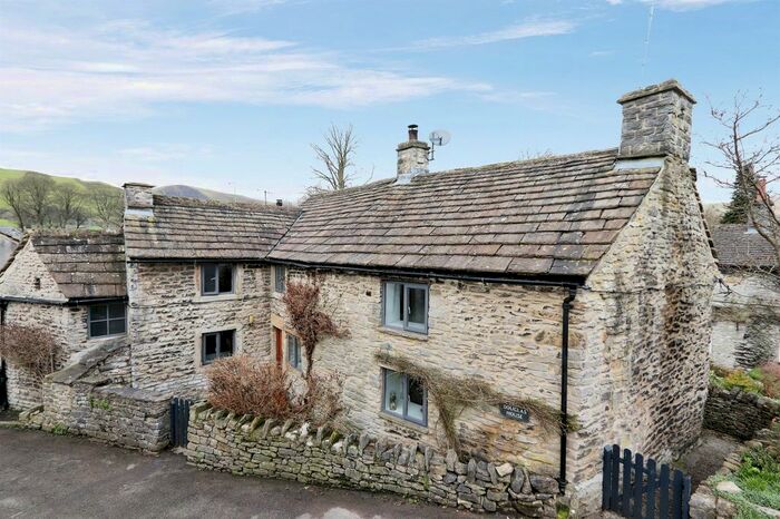 3 Bedroom Semi-Detached House For Sale In The Stones, Castleton, Hope Valley, S33