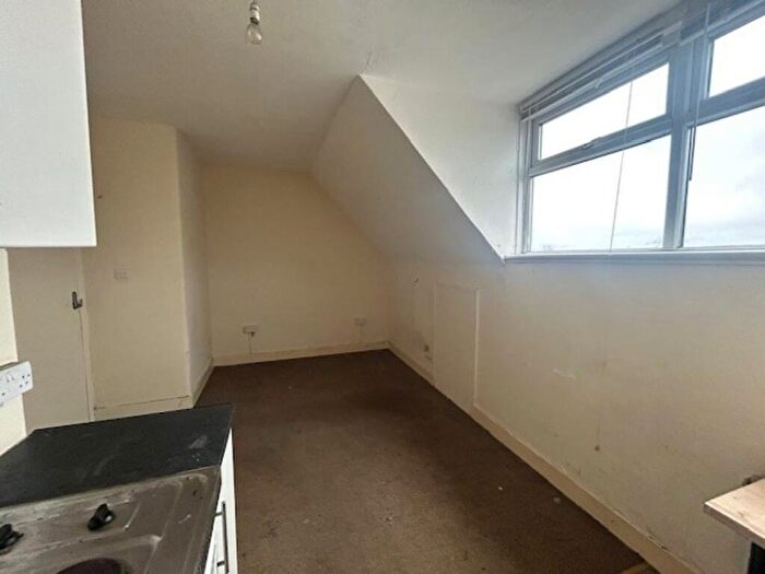 1 Bedroom Property To Rent In Satanita Road, Westcliff-on-Sea, SS0