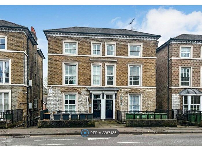 1 Bedroom Flat To Rent In Oaklands House, Maidstone, ME14