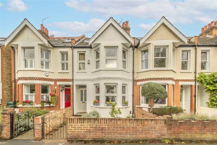 4 Bedroom Property To Rent In Somerset Road, Teddington, TW11