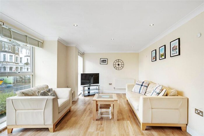 2 Bedroom Apartment For Sale In Lavender Hill, SW11
