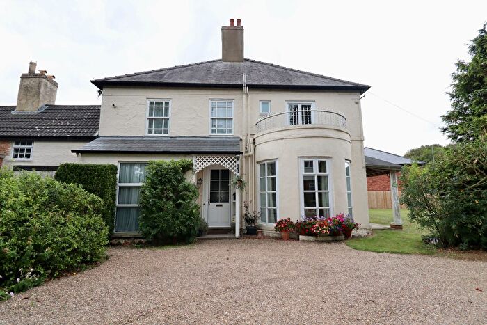 7 Bedroom Semi-detached House For Sale In Willingham Road, Market Rasen, LN8