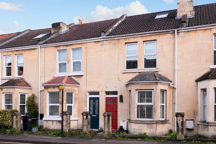 2 Bedroom Terraced House To Rent In Livingstone Road, Bath, BA2