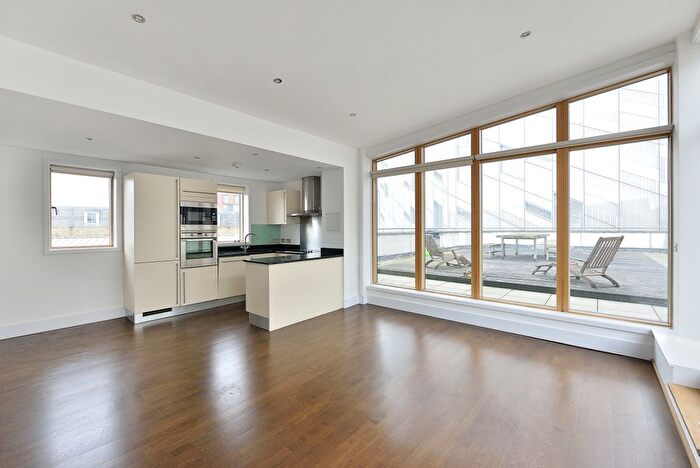 2 Bedroom Flat To Rent In Ebenezer Street, London, N1