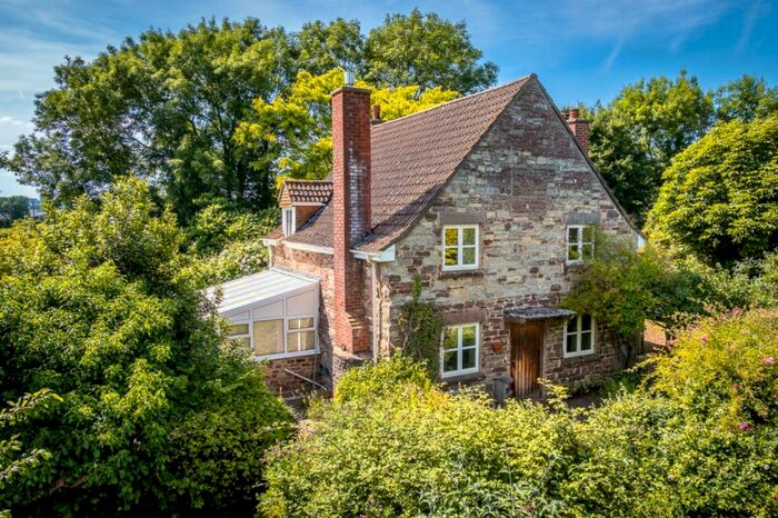 4 Bedroom Cottage For Sale In Awre, Newnham, GL14