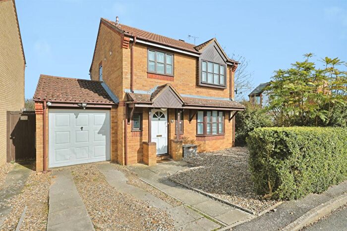 3 Bedroom Detached House For Sale In Hunters Oak, Watton, Thetford, IP25