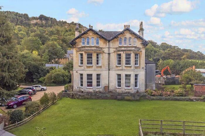 10 Bedroom Block Of Apartments For Sale In Leckhampton Hill, Leckhampton, GL53