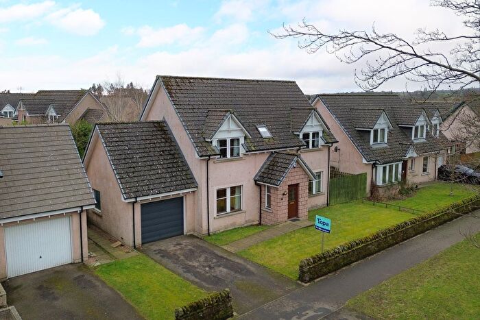 4 Bedroom Detached House For Sale In Lethnot Road, Edzell, Brechin, DD9