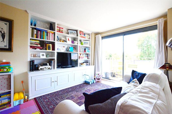 2 Bedroom Apartment To Rent In Colorado Building, Lewisham, London, SE13