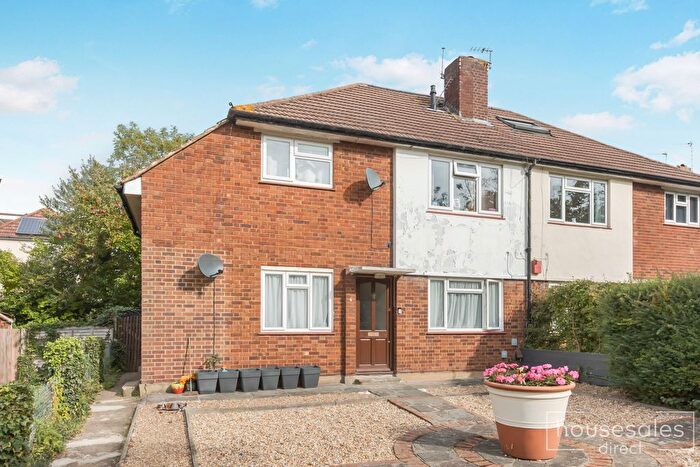 3 Bedroom End Terrace House For Sale In Russett Close, Orpington, BR6