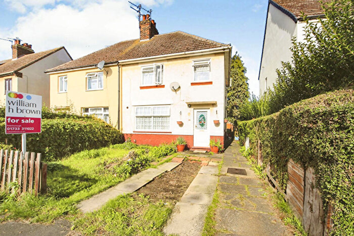 3 Bedroom Semi-Detached House For Sale In St. James Avenue, Peterborough, PE1