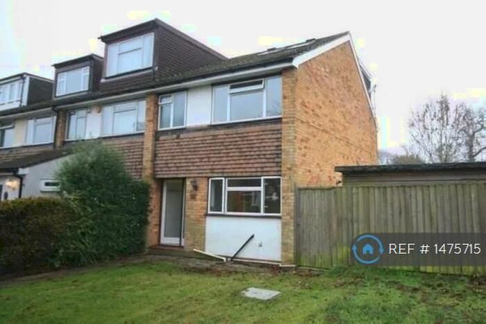 4 Bedroom End Of Terrace House To Rent In Hivings Park, Chesham, HP5