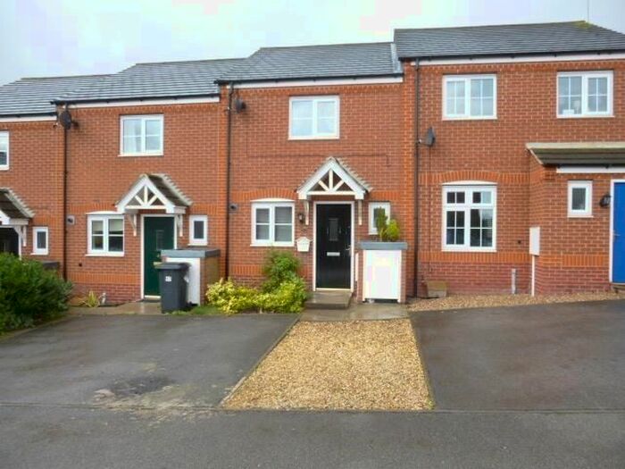 2 Bedroom Town House To Rent In Disraeli Crescent, Ilkeston, Derbyshire, DE7