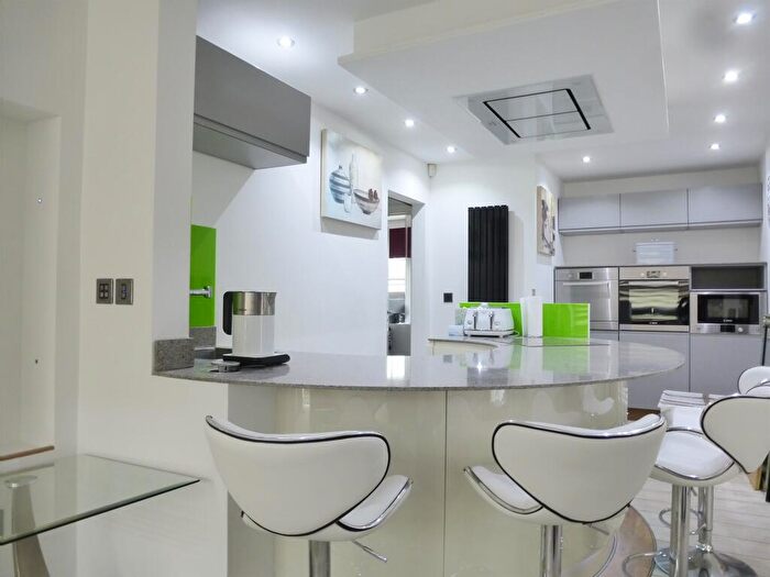 4 Bedroom Chalet For Sale In Station Drive, Wisbech, PE13