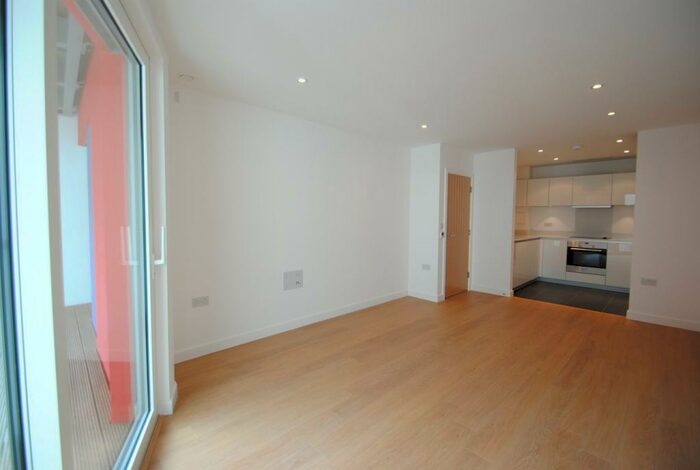 1 Bedroom Apartment To Rent In Waterhouse Apartments, Saffron Central Square, Croydon, CR0