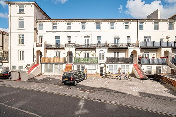 1 Bedroom Flat For Sale In Clarendon Road, Southsea, PO4