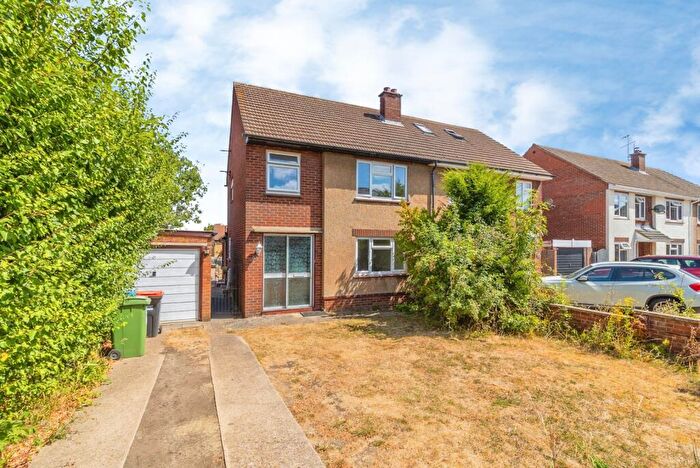 3 Bedroom Semi-Detached House For Sale In London Road, Loughton, Milton Keynes, Buckinghamshire, MK5