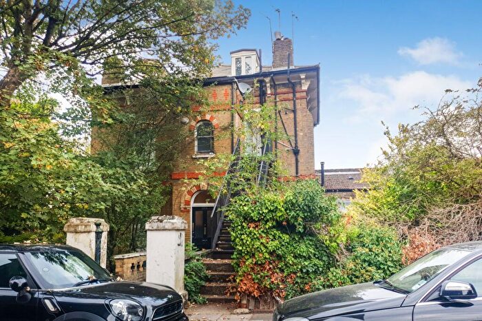 3 Bedroom Flat For Sale In C Burrage Road, Plumstead, London, SE18