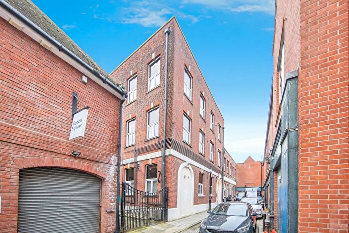 1 Bedroom Flat For Sale In Eld Lane, Colchester, CO1