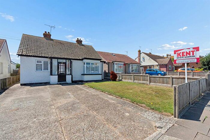 2 Bedroom Detached Bungalow For Sale In Terminus Drive, Herne Bay, CT6