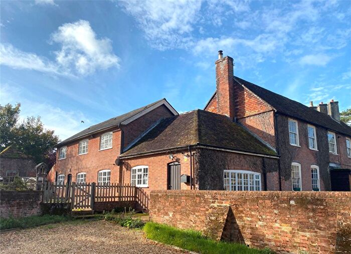 3 Bedroom End Of Terrace House To Rent In Ridge Lane, Romsey, Hampshire, SO51