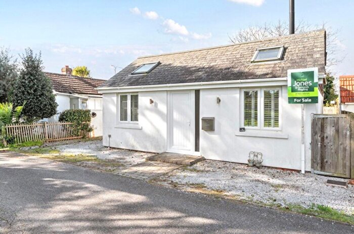 2 Bedroom Bungalow For Sale In The Poplars, Ferring, Worthing, West Sussex, BN12