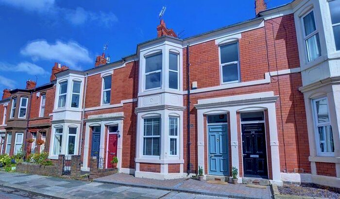 2 Bedroom Flat To Rent In Albemarle Avenue, High West Jesmond, Newcastle Upon Tyne, NE2