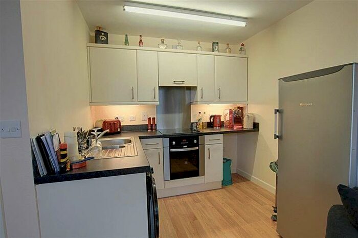1 Bedroom Flat To Rent In Lower Bristol Road, Bath, BA2