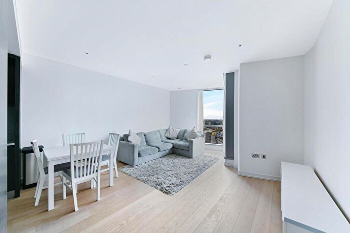 1 Bedroom Apartment For Sale In Charrington Tower, Biscayne Avenue, London, E14