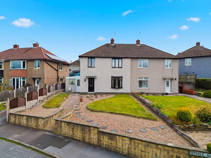 3 Bedroom Semi-Detached House For Sale In Steele Avenue, Inkersall, S43