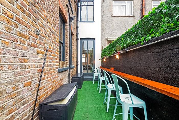 3 Bedroom Terraced House For Sale In Suffield Road, Anerley, London, SE20