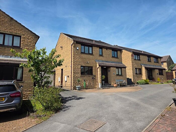 4 Bedroom Detached House For Sale In Moor Close, Beaumont Park, Huddersfield, HD4