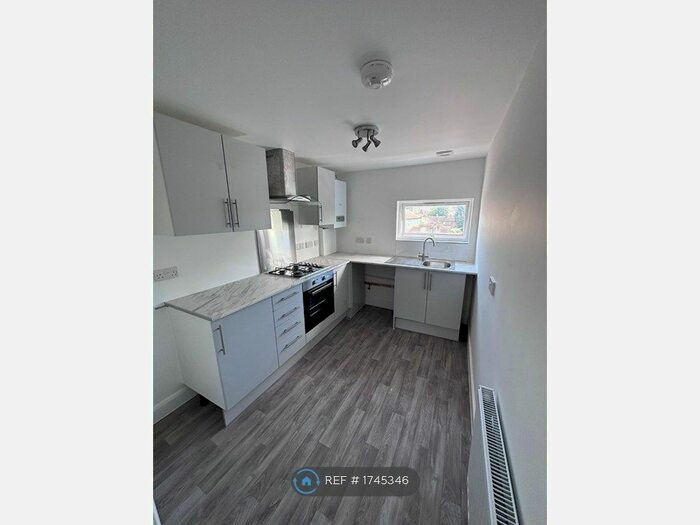 1 Bedroom Flat To Rent In Midland Road, Bedford, MK40