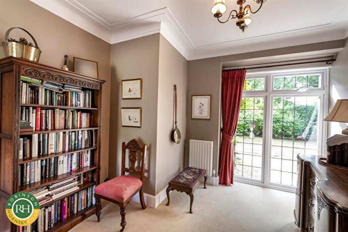 2 Bedroom Detached Bungalow For Sale In St. Erics Road, Doncaster, DN4
