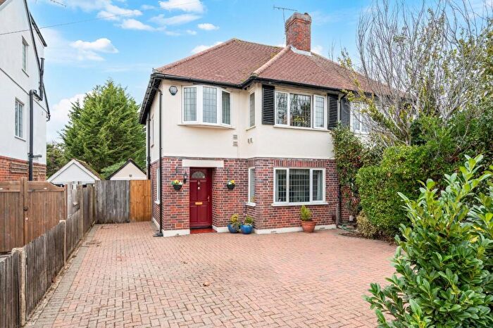3 Bedroom Semi Detached House For Sale In Stoneleigh Park Road, Stoneleigh, KT19