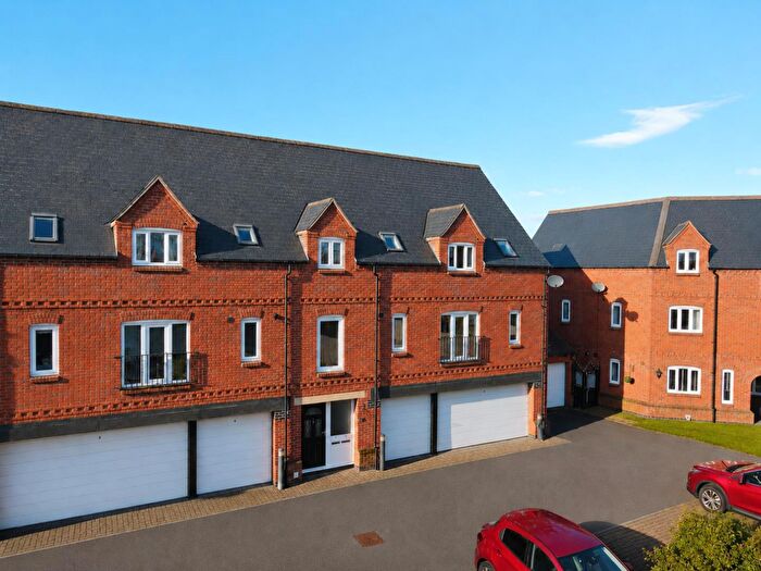 3 Bedroom Apartment For Sale In Waters Edge, Bell Lane, Nottingham, NG11