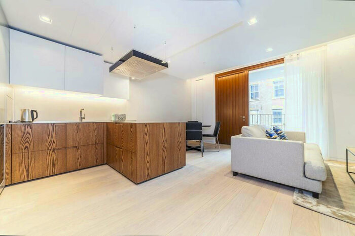 2 Bedroom Flat To Rent In Abernethy House, Bartholomew Close, London, EC1A