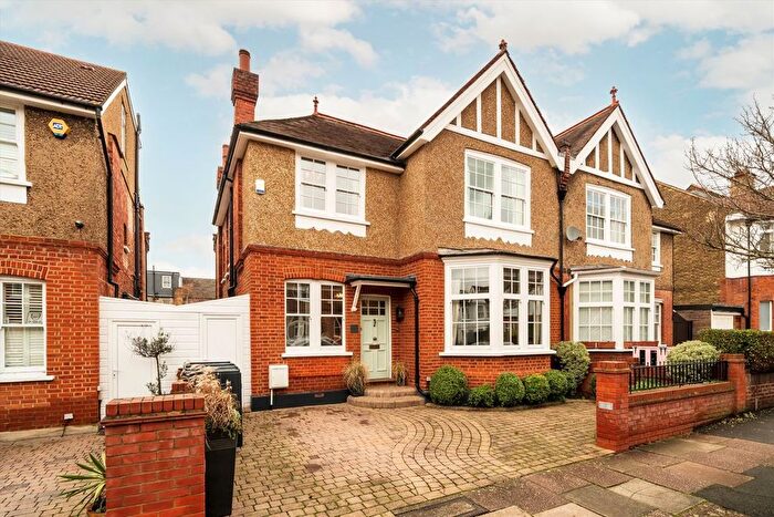 4 Bedroom Semi Detached House For Sale In Shakespeare Road, Hanwell, W7