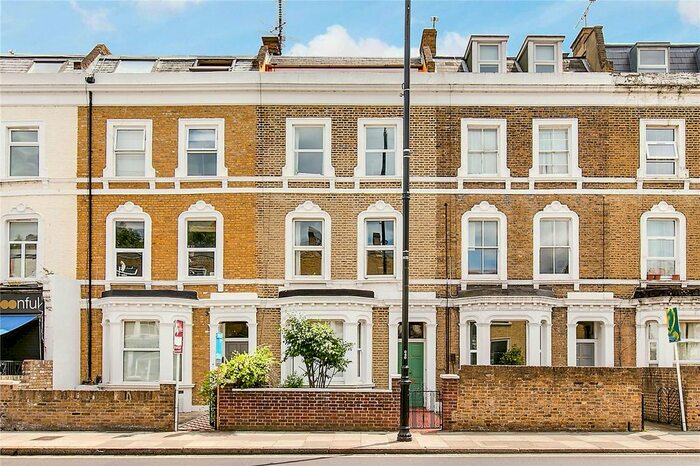 2 Bedroom Flat To Rent In Castelnau, Barnes, SW13