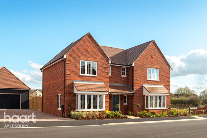 5 Bedroom Detached House For Sale In The York, Arabella Park, Great Kimble, HP17