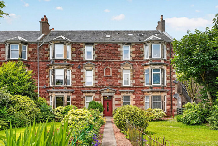 3 Bedroom Flat For Sale In /L Brisbane Road, Largs, KA30