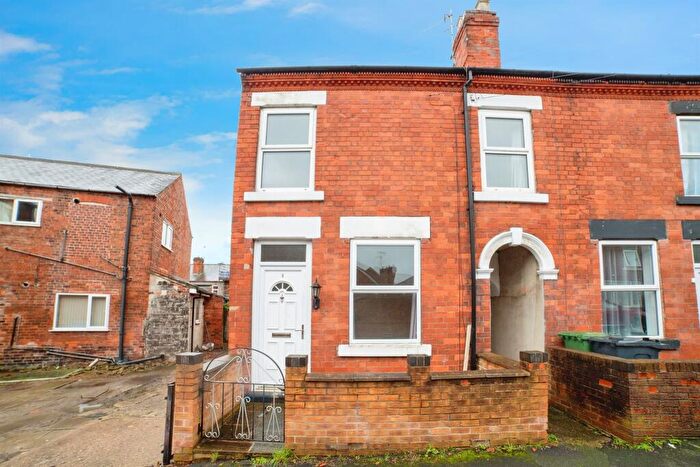 4 Bedroom End Of Terrace House For Sale In Campbell Street, Langley Mill, Nottingham, NG16