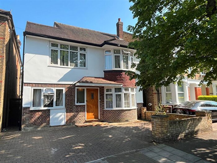 5 Bedroom Detached House For Sale In St. Stephens Road, Hounslow, TW3