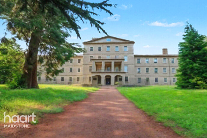 2 Bedroom Apartment For Sale In Tarragon Road, Maidstone, ME16